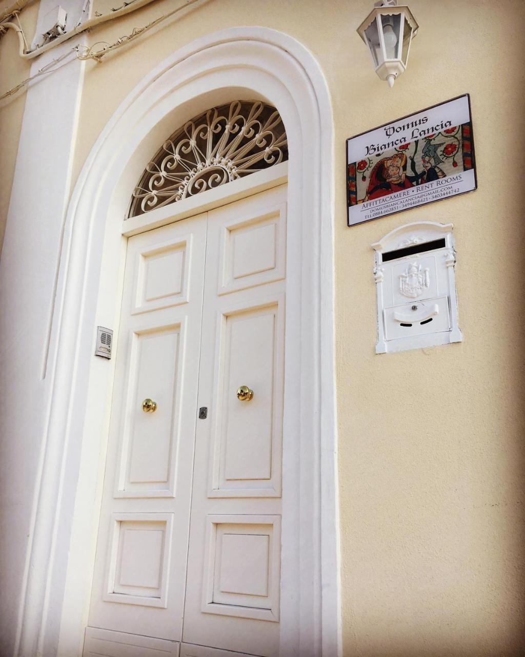 Domus Bianca Lancia Hotell Manfredonia Exteriör bild